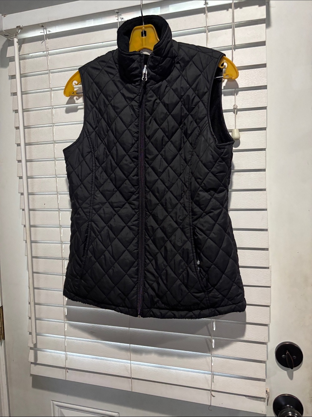 Free Country Black Quilted Women's Vest - Lightweight Sleeveless Jacket